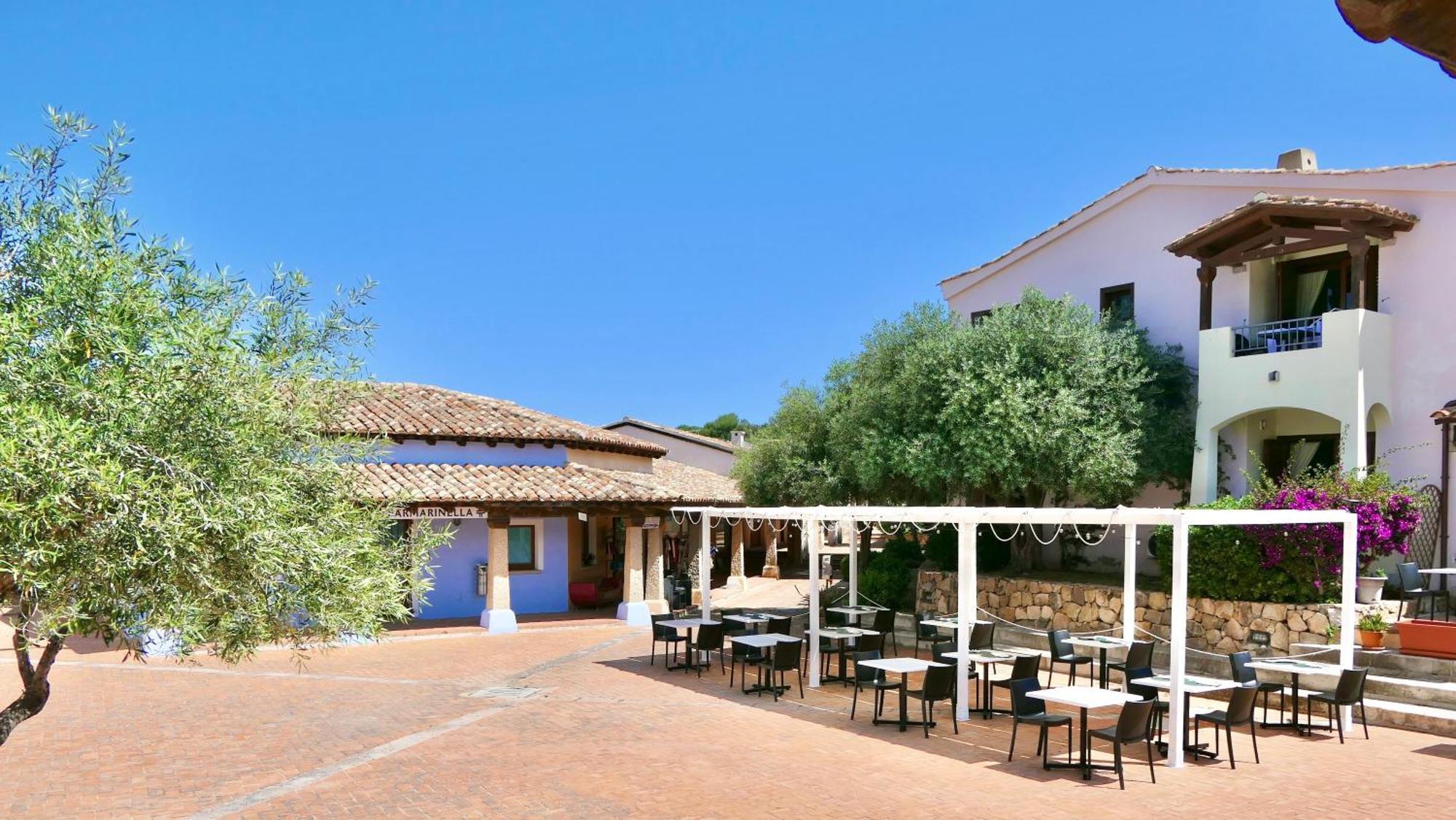Residence With Private Beach In Marinella マリネッラ エクステリア 写真